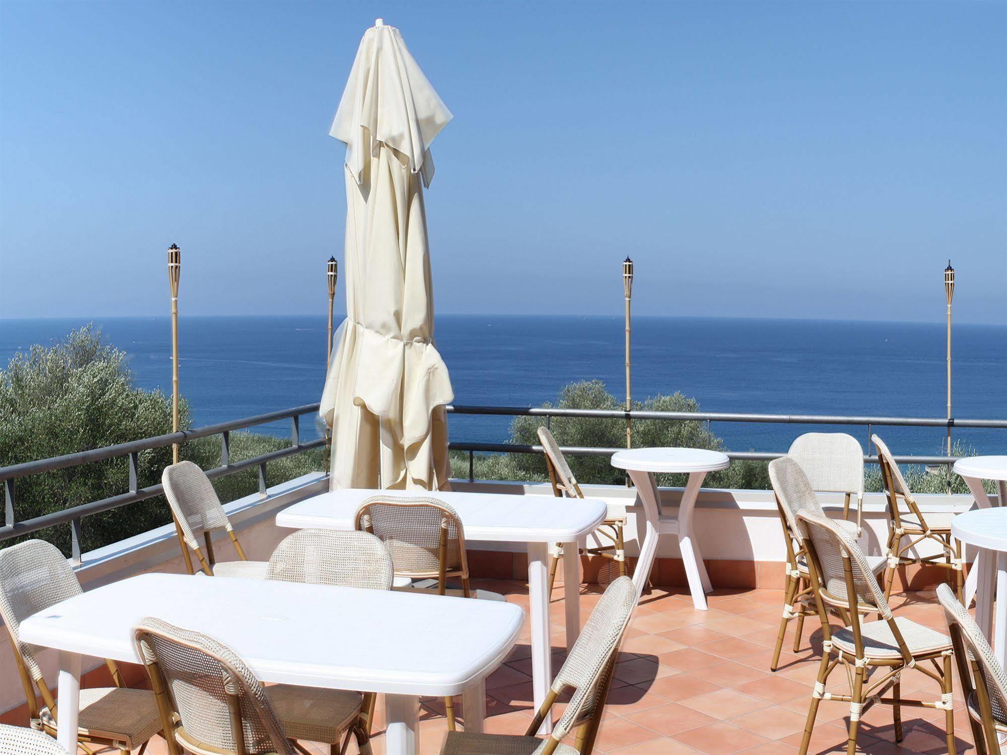 Hotel Baia Palinuro Ngoại thất bức ảnh